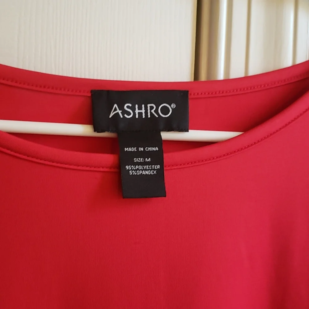 ASHRO blouse - Picture 2 of 4